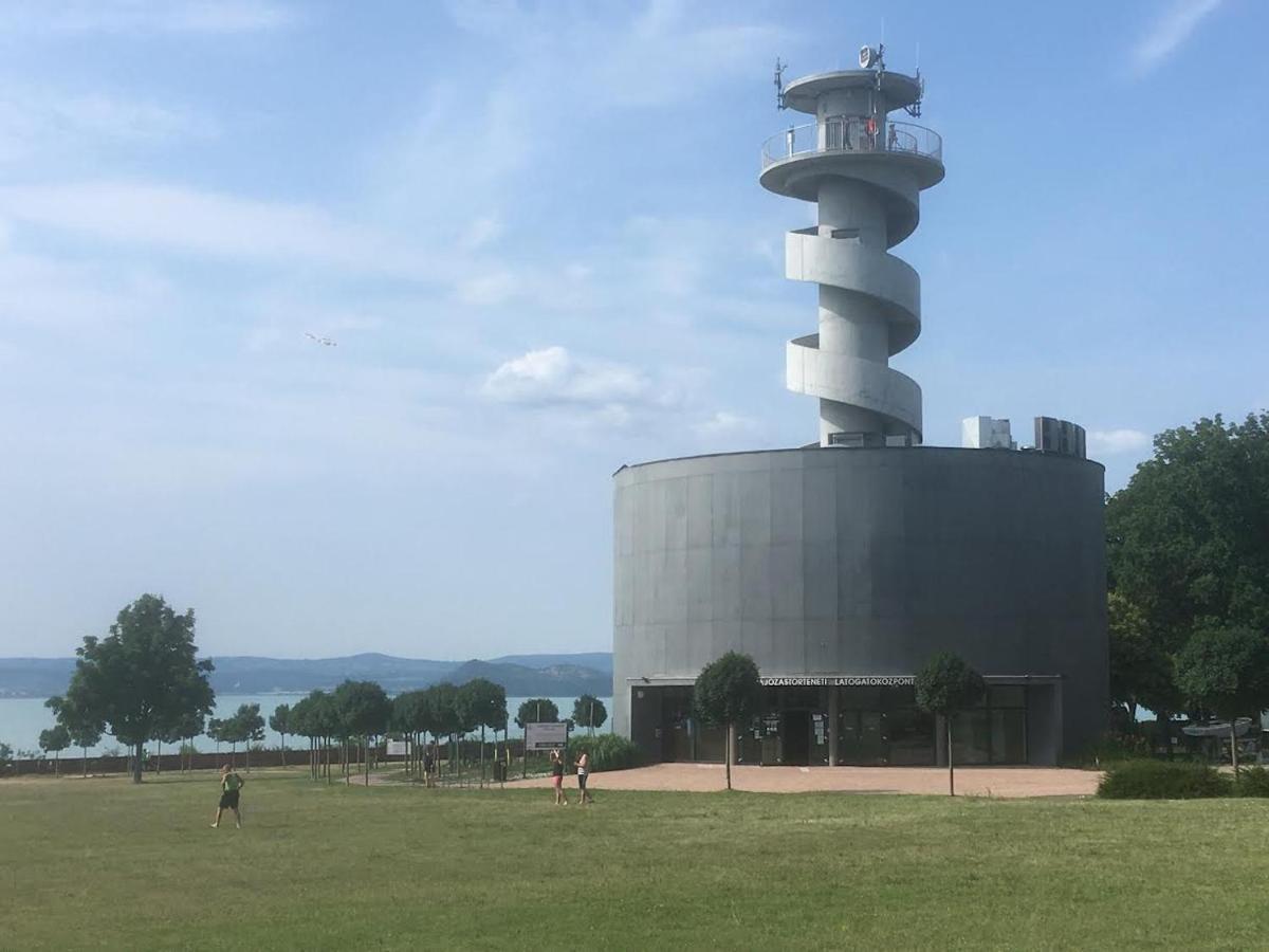 Ferienwohnung Zawia Apartman Balatonföldvár Exterior foto
